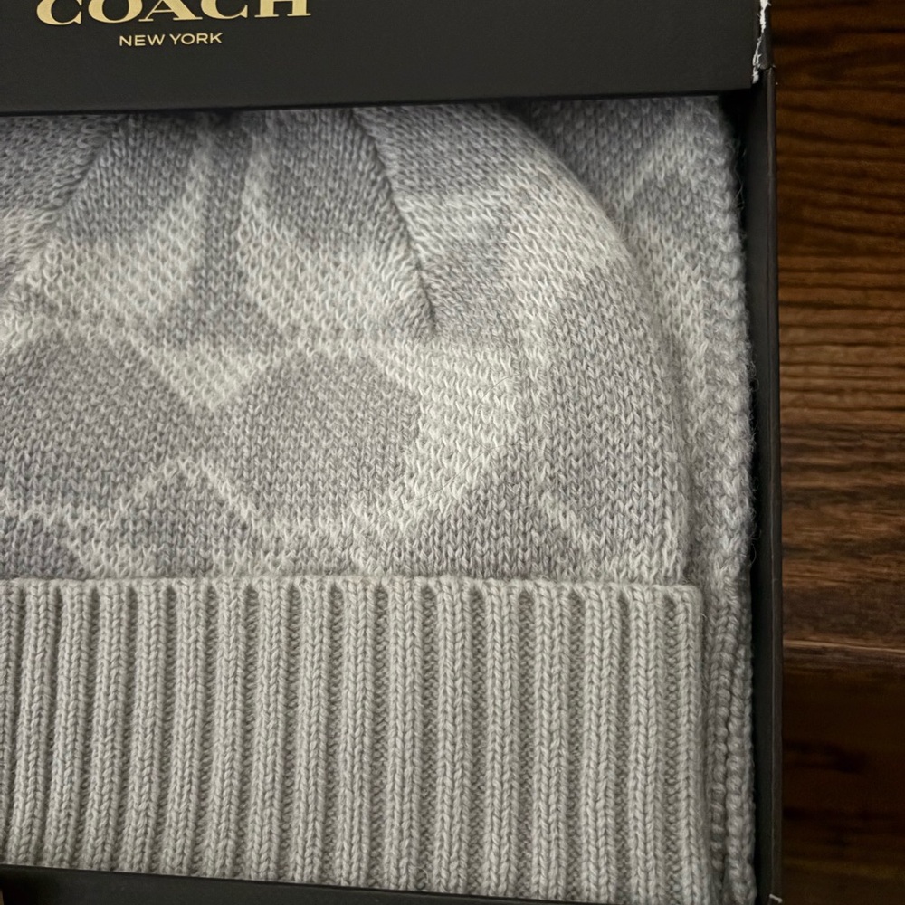 COACH Signature Knit Hat and Scarf 2-piece Set - Picture 4 of 6